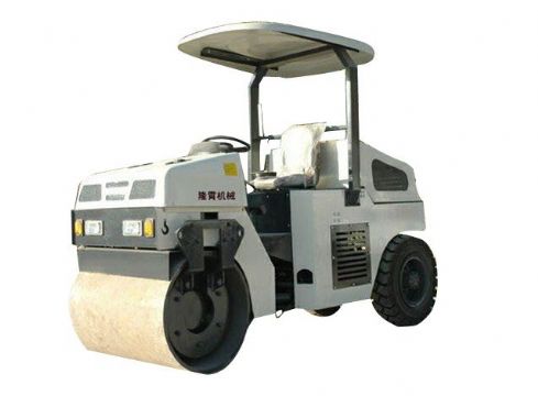 點擊查看詳細信息<br>標題：3T(噸)單輪座駕式壓路機 閱讀次數：2512